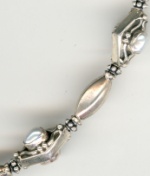 0095: Sterling double pearl diamonds with tubes